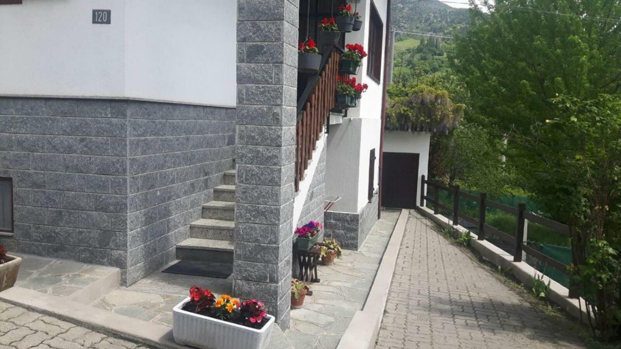 Casa Vacanze Germano 아오스타 외부 사진